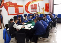 《萬和黨建新動(dòng)態(tài)》 萬和項(xiàng)管黨支部召開 “不忘初心、牢記使命”專題組織生活會(huì) 并開展民主評(píng)議黨員會(huì)議